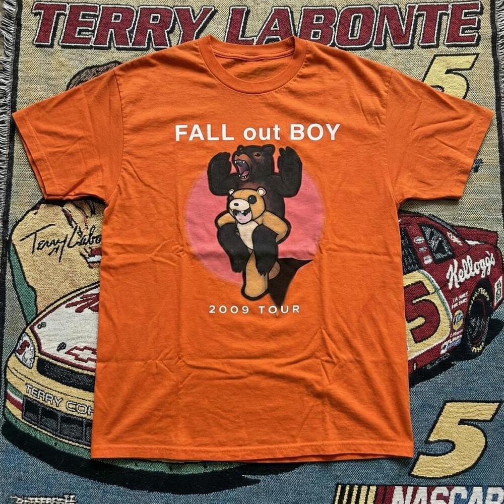 Fall Out Boy 2009 Tour T Shirt Deux Bear Graphic Orange Pop Punk Gildan Tee